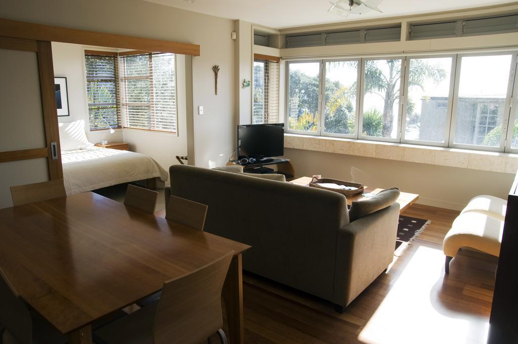 Aparthotel The Sands Waiheke à Onetangi Extérieur photo